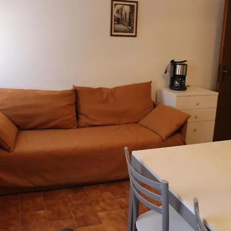 In Mit Privatstrand Lejlighed Malcesine